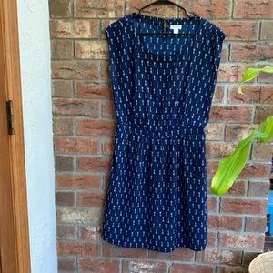 Sleeveless key blue summer dress